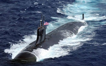 Tàu ngầm hạt nhân Mỹ USS Connecticut va chạm vật thể lạ trên Biển Đông