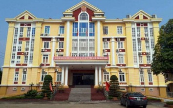 Khởi tố, khám xét nơi làm việc của Trưởng phòng TNMT huyện Hậu Lộc