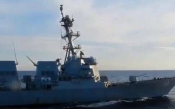 Video: Sự cố mới xảy ra giữa tàu chống ngầm Nga và khu trục hạm Mỹ