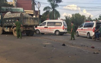 Danh tính 3 người chết vụ xe máy chở 4 va chạm xe ben ở Đồng Nai