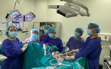 Lần đầu bác sĩ Việt thành công tạo hình âm đạo bằng ruột tự thân