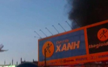 Cần Thơ: Cháy lớn tại Điện Máy Xanh ở huyện Cờ Đỏ