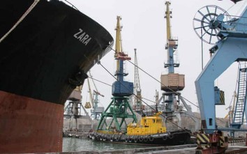 Sputnik: Ukraine đơn phương cấm tàu Nga vào đường thuỷ nội địa