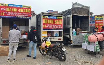 Hà Nội: Ai chống lưng cho bãi xe không phép ở Nguyễn Xiển?