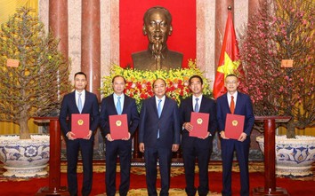 Chủ tịch nước trao quyết định bổ nhiệm Đại sứ cho 4 Thứ trưởng