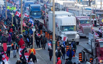 Hàng nghìn lái xe biểu tình tràn vào thủ đô, Thủ tướng Canada phải sơ tán