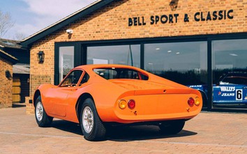 Xế cổ huyền thoại Ferrari Dino 246 GT L Series được phục chế như mới