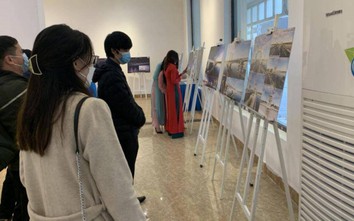 Cận cảnh các phương án kiến trúc cầu Trần Hưng Đạo trong ngày đầu triển lãm