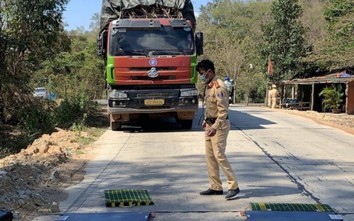 CSGT Đắk Lắk tăng cường xử lý xe chở mía cồng kềnh trên Tỉnh lộ 1
