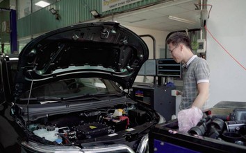 Dùng máy Dyno test xe VF e34: Xe điện vận hành khác xe xăng thế nào?