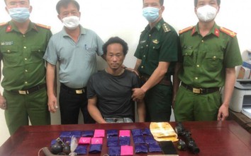 Thủ súng và lựu đạn để xách ma túy từ Lào về Việt Nam tiêu thụ