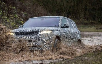 Range Rover Sport thể hiện sức mạnh khi ngược dòng nước xiết