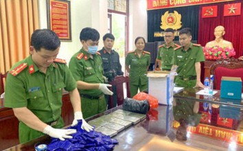 Triệt phá đường dây buôn ma tuý xuyên quốc gia thu 10 bánh heroin