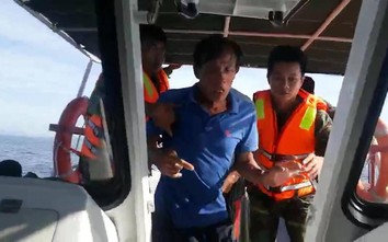 Tai nạn tàu cá 3 người chết: "Tàu chìm quá nhanh, nạn nhân toàn anh em cả"