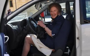 Cụ bà 100 tuổi vẫn thừa điều kiện để được cấp mới bằng lái