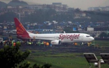 Máy bay chở 185 hành khách phải hạ cánh khẩn vì cháy động cơ