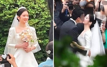 Jang Nara đám cưới ở tuổi 41, đắm đuối hôn chú rể kém 6 tuổi