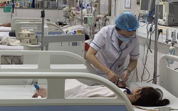 TP.HCM: Bệnh viện quá tải vì sốt xuất huyết tăng chóng mặt