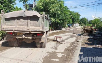 "Oằn mình" gánh xe ben, đường kiểu mẫu ở Đà Nẵng bị phá nát