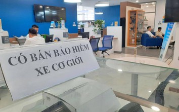 Cử tri đề nghị xem xét lại việc bắt buộc mua bảo hiểm xe máy