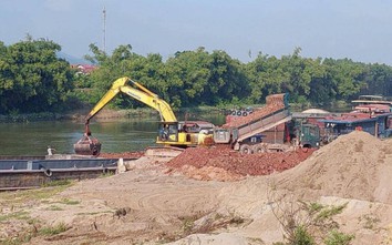 Bắc Giang: Bị đình chỉ, bến thủy nội địa trái phép vẫn tiêu thụ “đất lậu”
