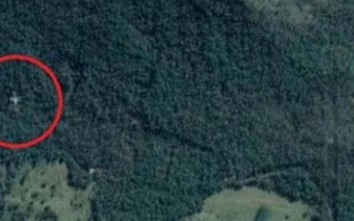 Người dùng Google Maps phát hiện hình ảnh máy bay bí ẩn giữa rừng