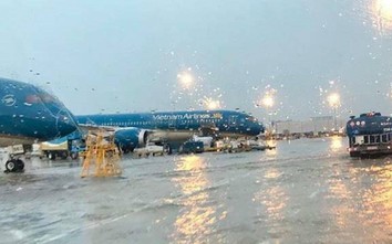 Thêm 5 sân bay đóng cửa do ảnh hưởng của bão Noru