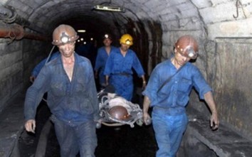 Nghi chạm phải mìn câm trong hầm lò khai thác than, 2 công nhân tử vong