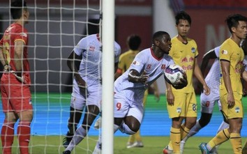 V-League 2022: HAGL đánh rơi vàng, Sài Gòn FC thoát đáy bảng