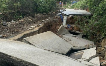 Đường du lịch trên bán đảo Sơn Trà vẫn tắc sau gần nửa tháng mưa lũ