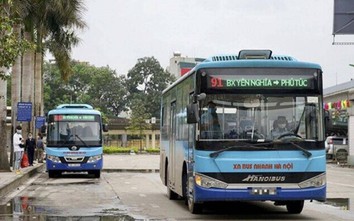 Hà Nội ưu tiên xăng dầu cho xe buýt hoạt động