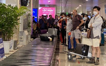 Sân bay Tân Sơn Nhất chấn chỉnh tình trạng khách mỏi mòn đợi lấy hành lý