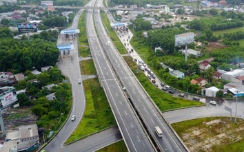 Bàn giao 160 km cọc GPMB ba cao tốc trọng điểm phía Nam