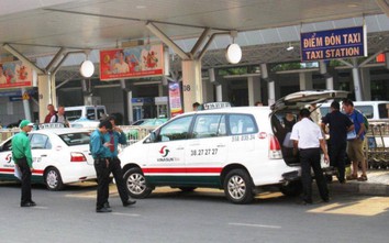 Taxi nhái hoành hành ở TP.HCM, nhiều khách bị "chặt chém"