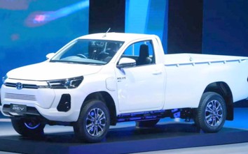 Bán tải điện Hilux Concept lần đầu xuất hiện tại Thái Lan