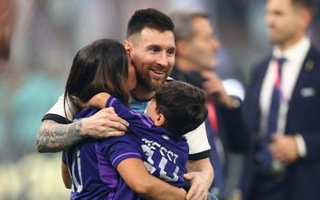 Messi được cô vợ xinh đẹp "thưởng nóng" sau khi vô địch World Cup