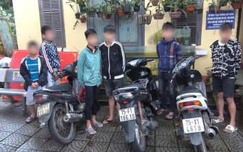 6 thiếu niên “đầu trần” đi 2 xe mô tô trộm cắp bị công an sờ gáy