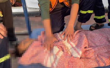 Nam thanh niên nhảy cầu Long Biên được cứu sống, đưa vào Bệnh viện 108