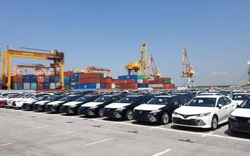 Ô tô nhập khẩu về Việt Nam tăng tốc trở lại