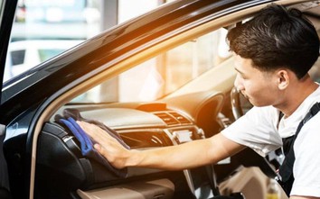 Làm sao để hạn chế bụi trong nội thất ô tô?