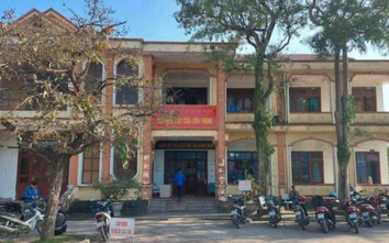 Vì sao giám đốc văn phòng đăng ký đất đai ở Quảng Bình mất chức?