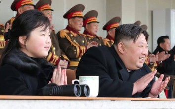 Con gái Chủ tịch Kim Jong-un không tới trường mà học tại nhà?