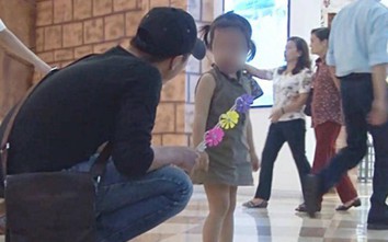 Nghệ An: Cảnh báo người lạ nhận quen thân bố mẹ, cho bánh kẹo để rủ rê trẻ