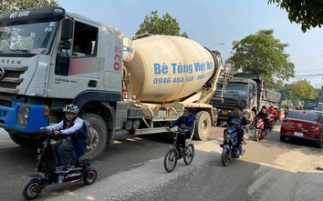 Ô tô tải, xe bê tông Việt Hưng cày nát đường khu dân cư, gây nứt nhà dân