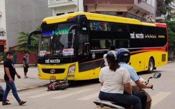 Bị cuốn vào gầm xe khách sau va chạm, một phụ nữ ở Bắc Giang tử vong