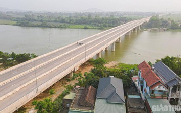 Hành trình “vượt bão” làm cầu vượt sông Mã trên cao tốc Mai Sơn - QL45