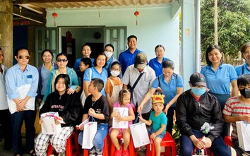 Công ty Dịch vụ Khí tặng quà trẻ em khiếm thị ở Bà Rịa - Vũng Tàu