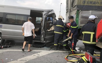 Tai nạn ở đường Vành đai 3 trên cao: 2 hành khách được giải cứu ra sao?