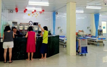 Nhóm du khách Hà Nội bị ngộ độc thực phẩm khi du lịch ở Đà Nẵng