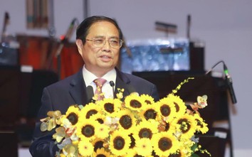 Thủ tướng Phạm Minh Chính cắt băng khánh thành Nhà hát Hồ Gươm